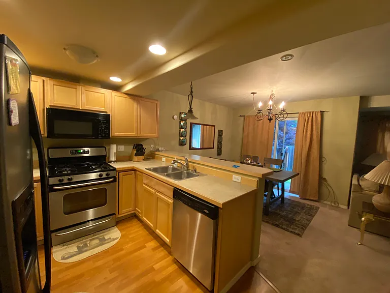 2443 Hillbrook Cir — Photo 6