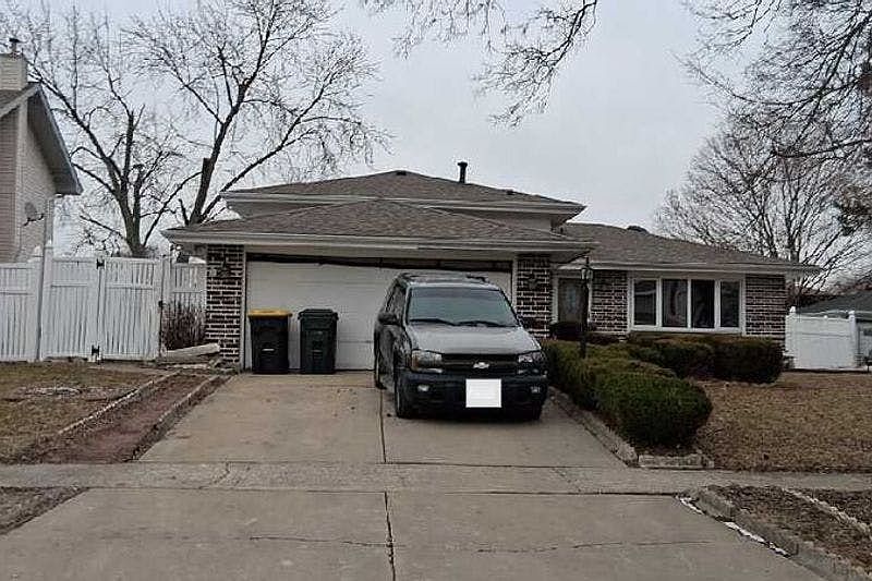 1st image of 19825 Terrace Ave