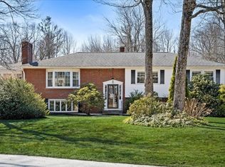 85 Woodridge Rd, Holden, MA 01520