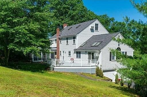 2nd image of 28 Cedar Hill Rd
