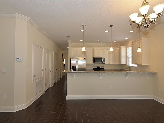 5th image of 2610 S Brown Ave