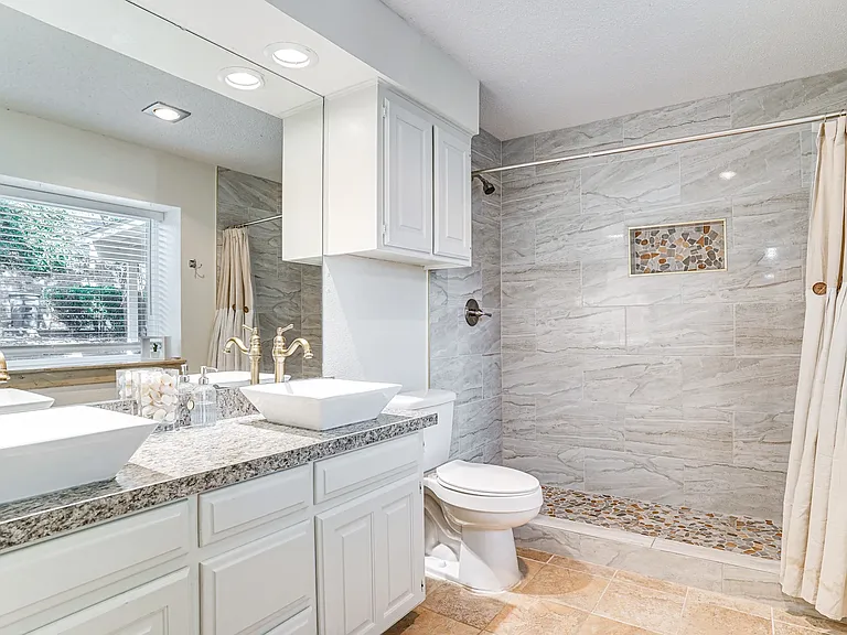 1441 Palmnold Cir W — Photo 12