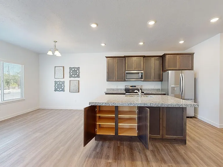 3374 W Sanctuary Ct — Photo 7