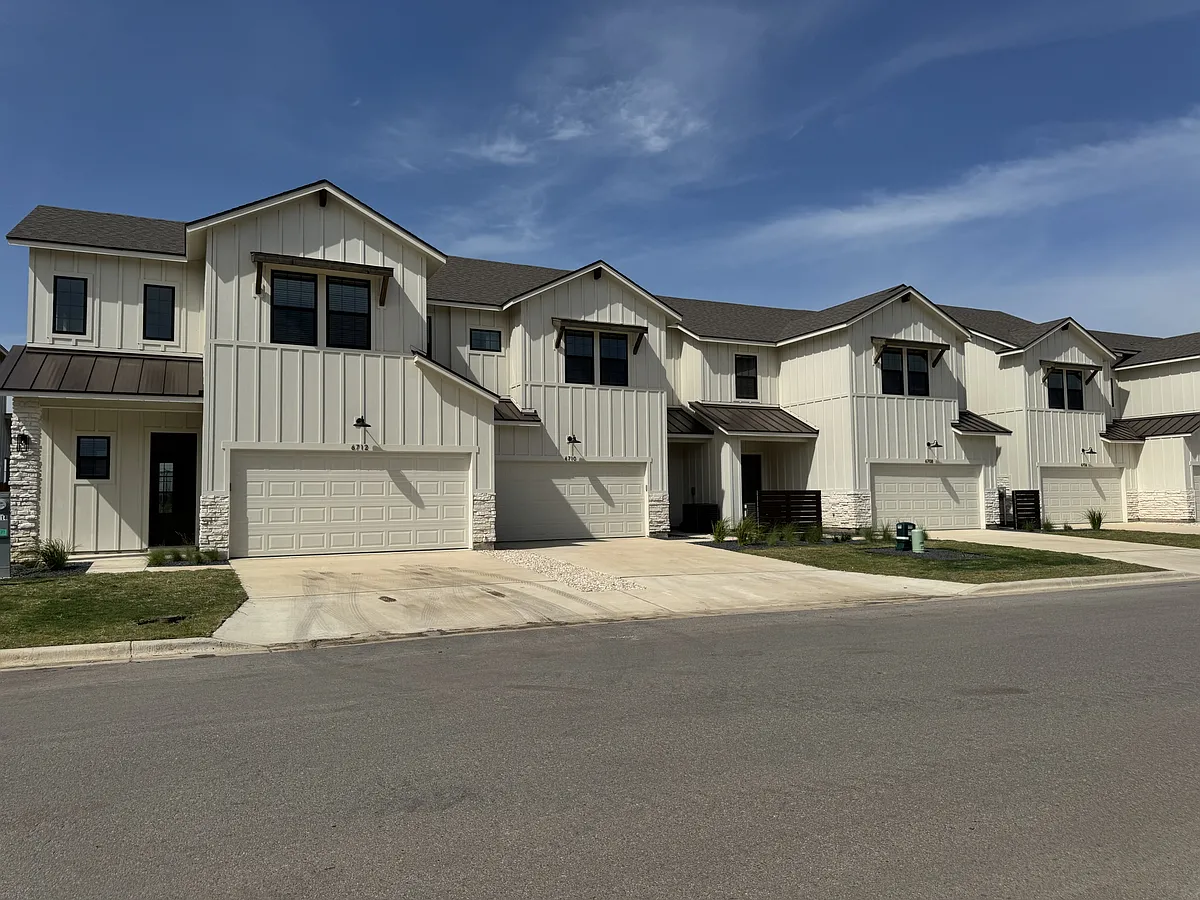 Building Photo - 6712 Abode Ave