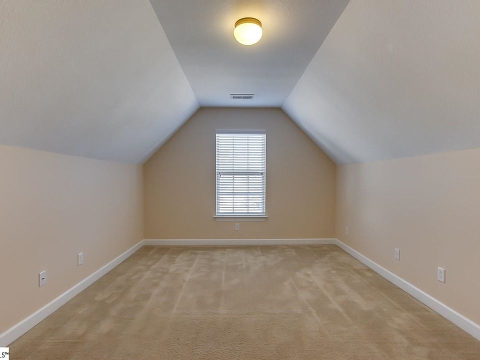 2nd image of 105 Wimberly Ct