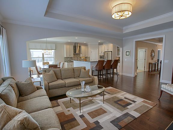 5th image of 33627 Heirloom Cir