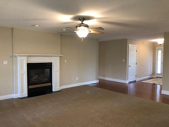 Great Room with Fireplace