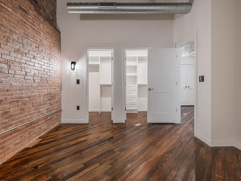 420 Main St #H — Photo 18