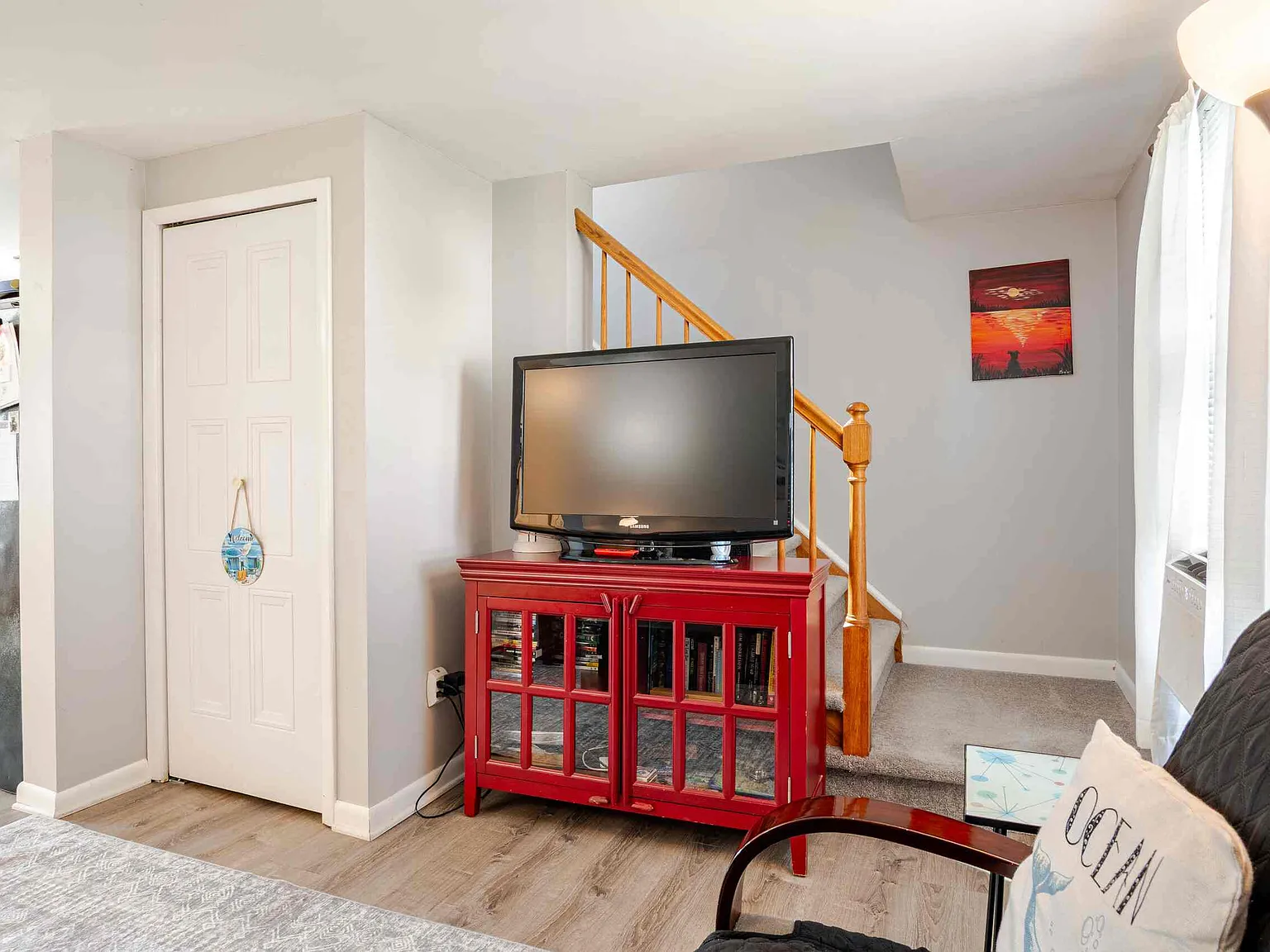 3 bed, 1080 sqft, $2,350 — Photo 4
