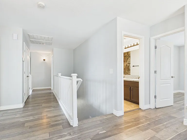 17648 W Lisbon Ln — Photo 21