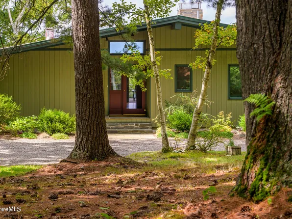 240 Colane Rd, East Chatham, NY 12060