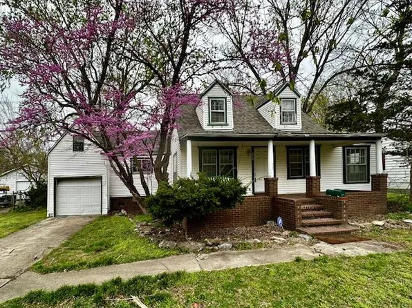 2315 E Manchester Street, Springfield, MO 65804