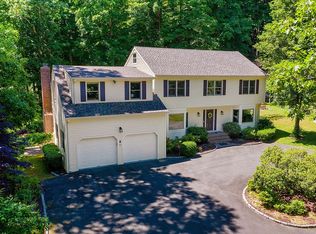 61 Topstone Rd, Ridgefield, CT 06877