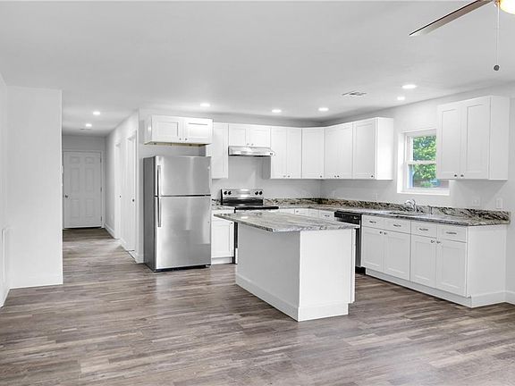 3rd image of 1301 Partridge Ave