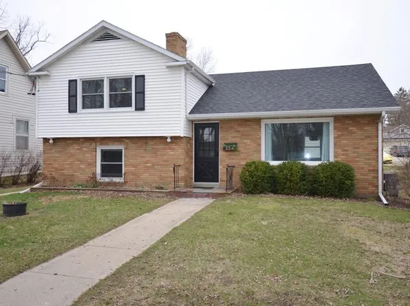 224 South Prairie STREET, Whitewater, WI 53190