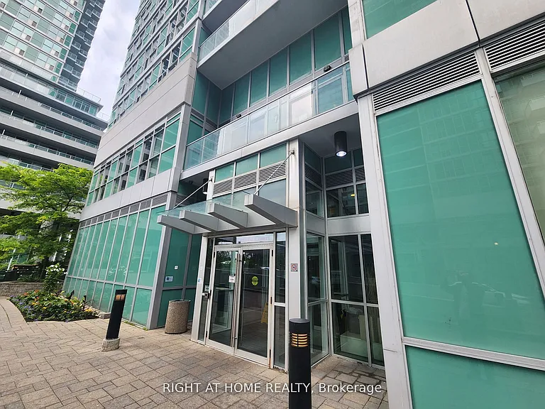 70 Town Centre Ct #407 — Photo 2