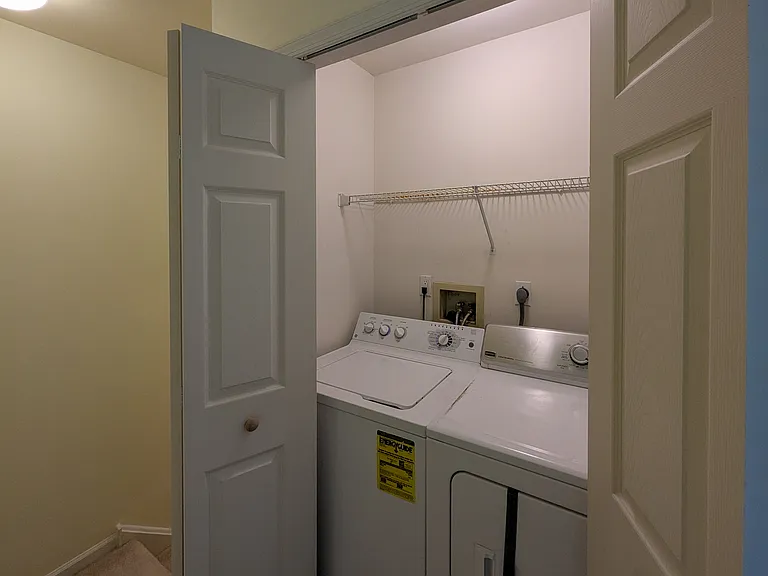 7102 Union Ct — Photo 13