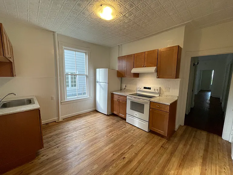520 Washington St — Photo 13