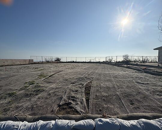 2nd image of 3515 Surfwood Rd