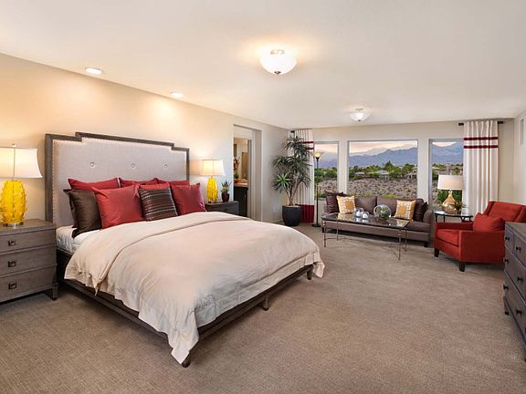 Luxurious Owner s Suite