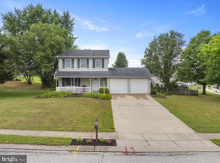 2904 Village Square Dr, Dover, PA 17315