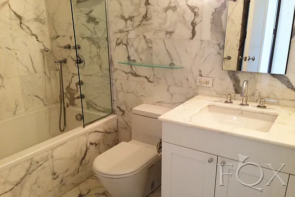 Rented by Fox Residential Group | media 4
