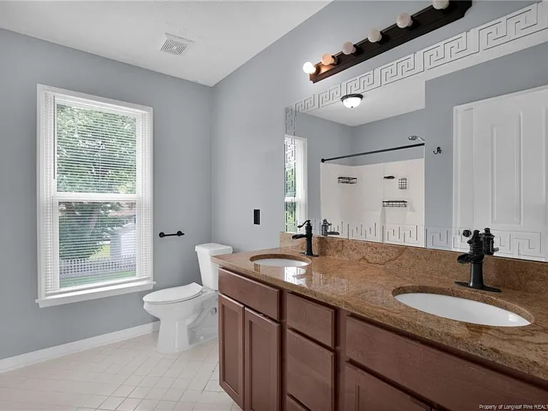 1183 Helmsley Dr — Photo 23