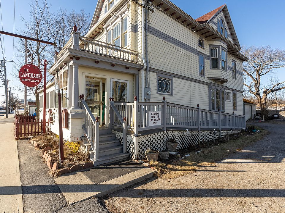 1st image of 28 E Grand Ave