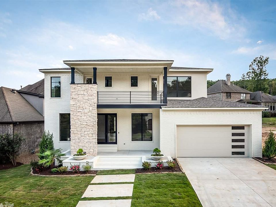 1st image of 26 La Scala Ct
