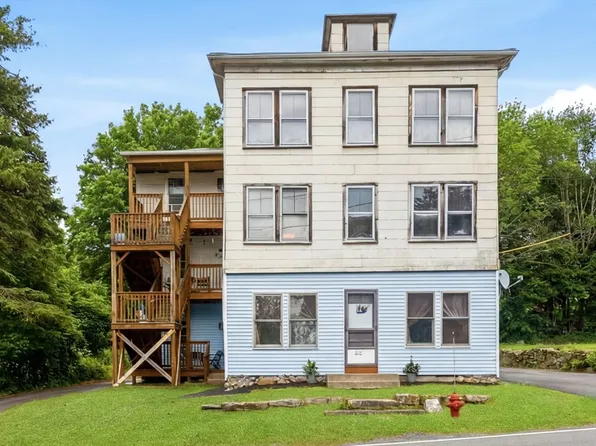 310 Blackstone St, Uxbridge, MA 01569