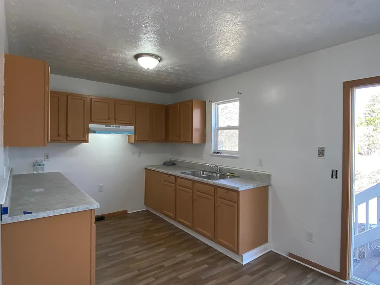83 Alfaretta Ave — Photo 3