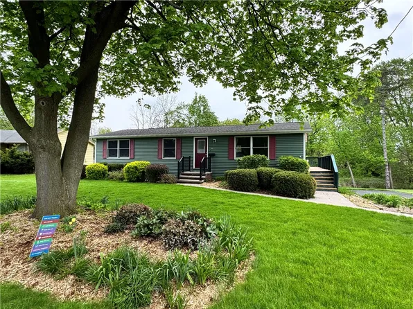 106 Norris Dr, Waterloo, NY 13165