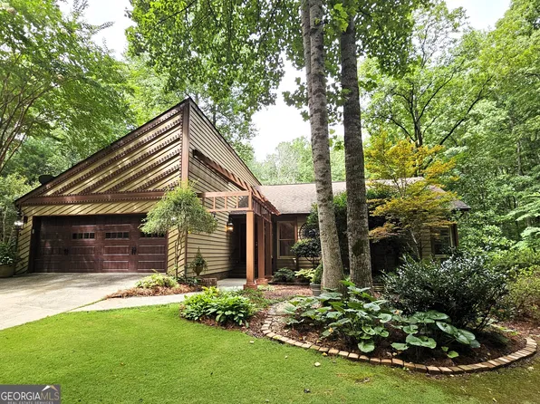 105 Dawn Dr, Fayetteville, GA 30215