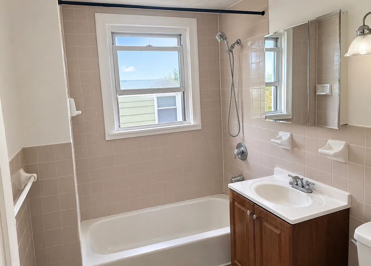 2 bed, $2,250 — Photo 2