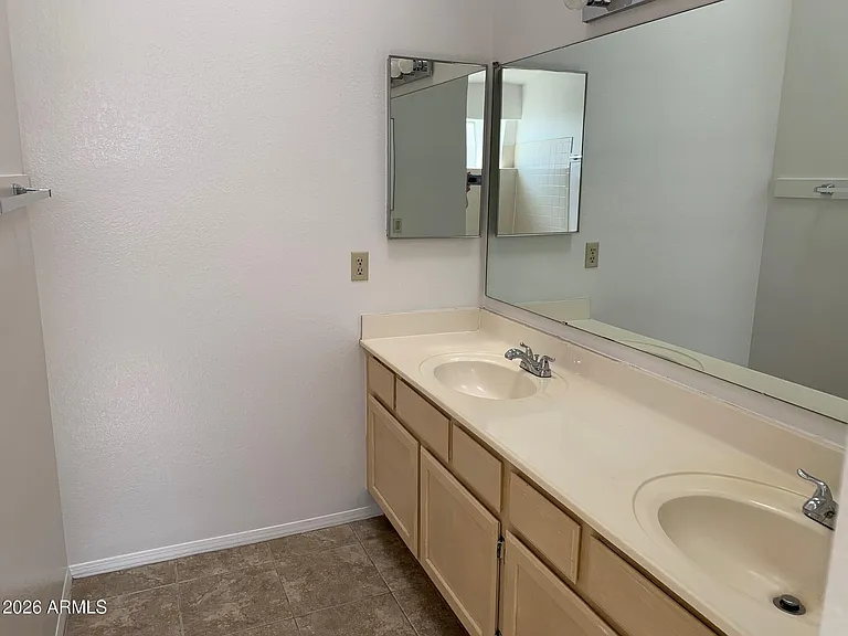 7930 W Krall St — Photo 16