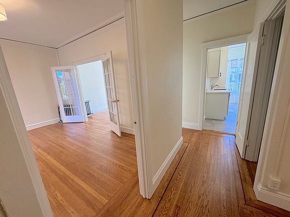 2nd image of 360 6th Ave APT 1