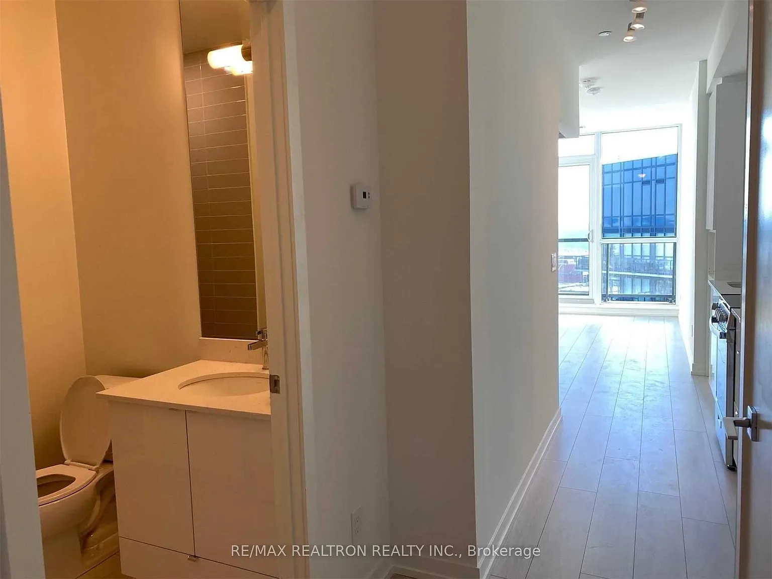 1 bed, $2,300 — Photo 2
