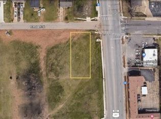 1520 E Robert St, Fort Worth, TX 76104