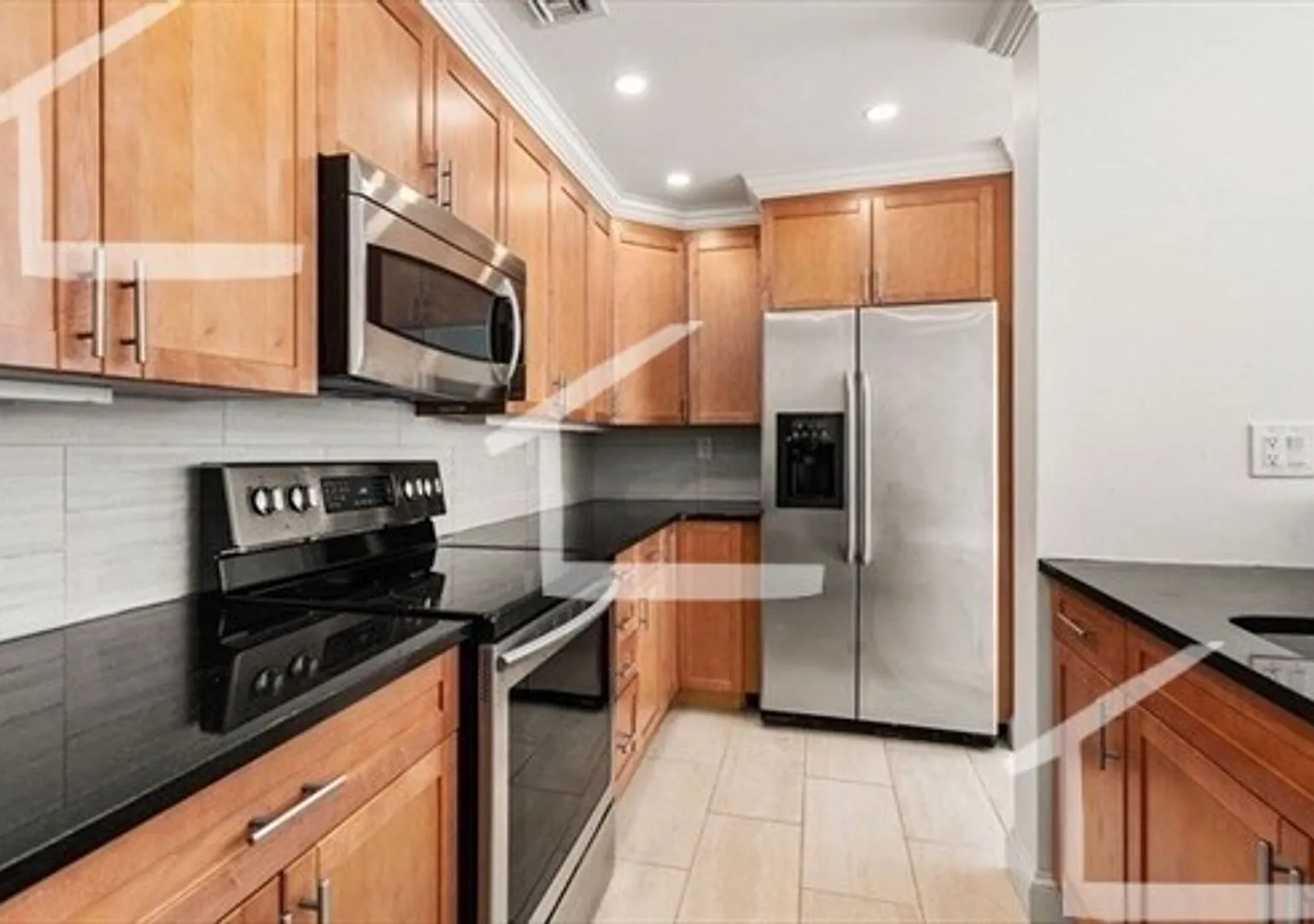 Huge 2 bed in Newton — Photo 1