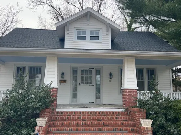 32 Kerr St, Onancock, VA 23417