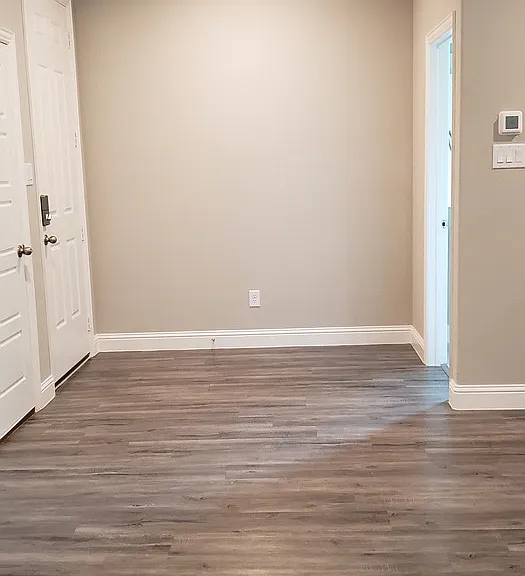 4927 Sanger Circle Dr — Photo 7