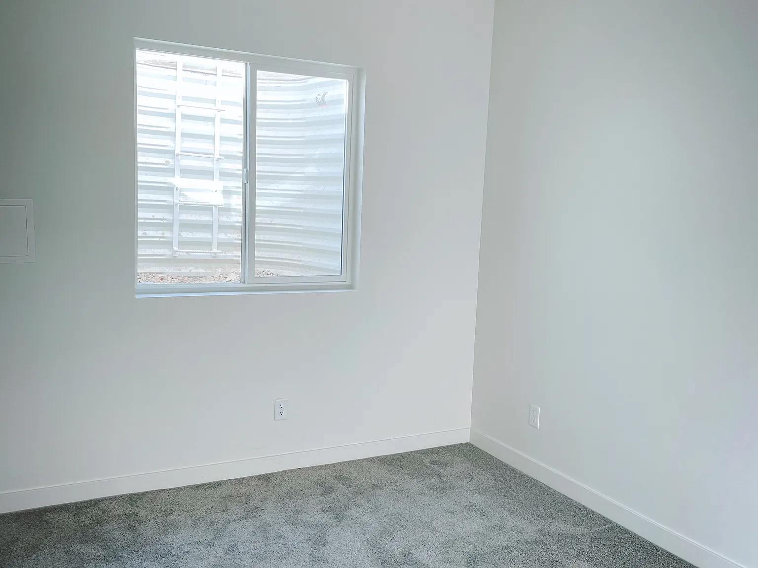 2 bed, 1100 sqft, $1,600 — Photo 3