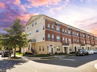 42577 Highgate Ter, Ashburn, VA 20148