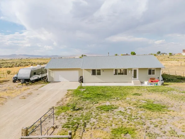 25 Diamondback Ln, Spring Creek, NV 89815
