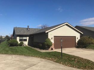 2002 Eagle Ridge Ct APT A, Urbana, IL 61802