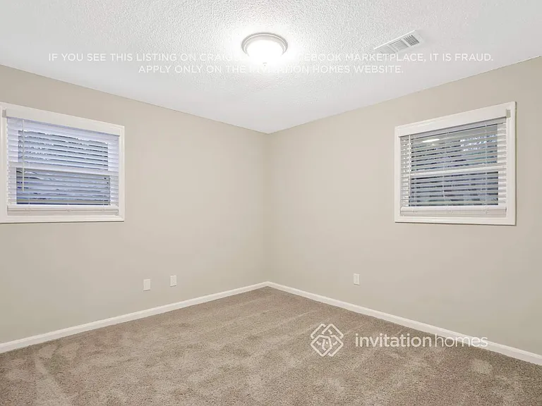 3382 Saxony Way — Photo 13