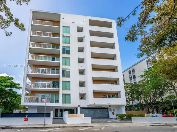 2740 SW 28th Ter APT 705, Miami, FL 33133