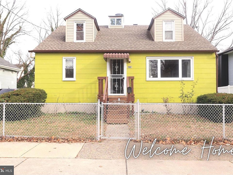 1st image of 130 Parker Ave