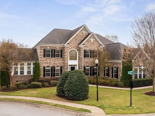 1 Glengrove Dr, Simpsonville, SC 29681