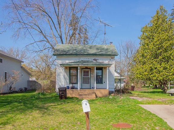 2nd image of 721 Sherman St